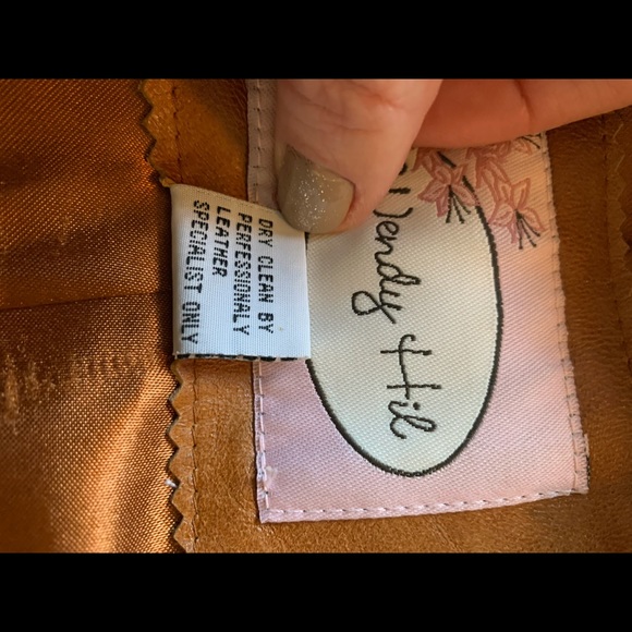 Leather jacket - Picture 5 of 9